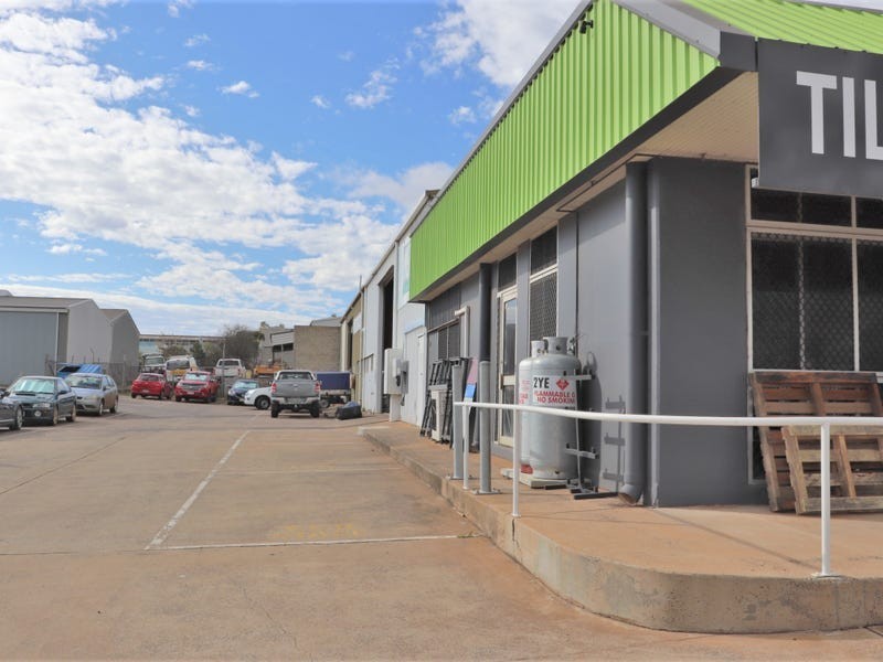 Shop 4/347 Taylor Street, Wilsonton QLD 4350