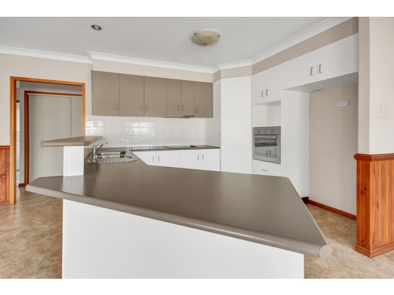 10724 New England Highway, Highfields QLD 4352