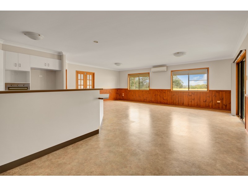 10724 New England Highway, Highfields QLD 4352