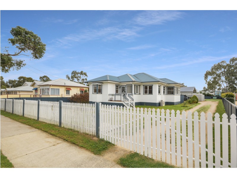 26 Gore Street, Cambooya QLD 4358