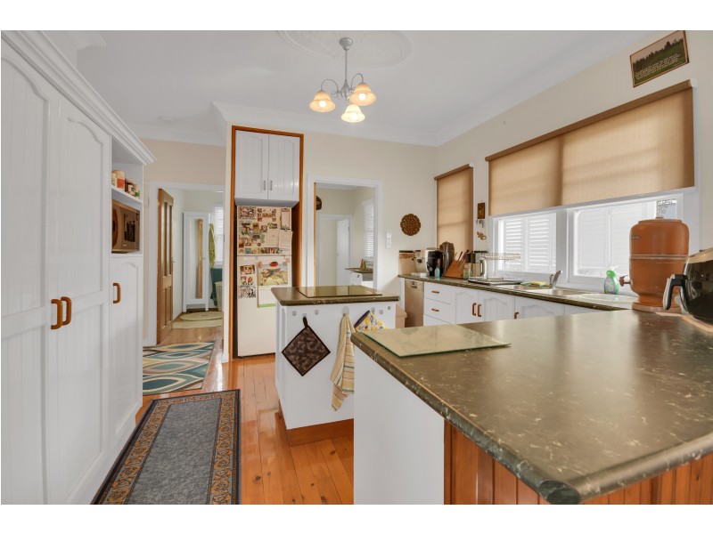 26 Gore Street, Cambooya QLD 4358