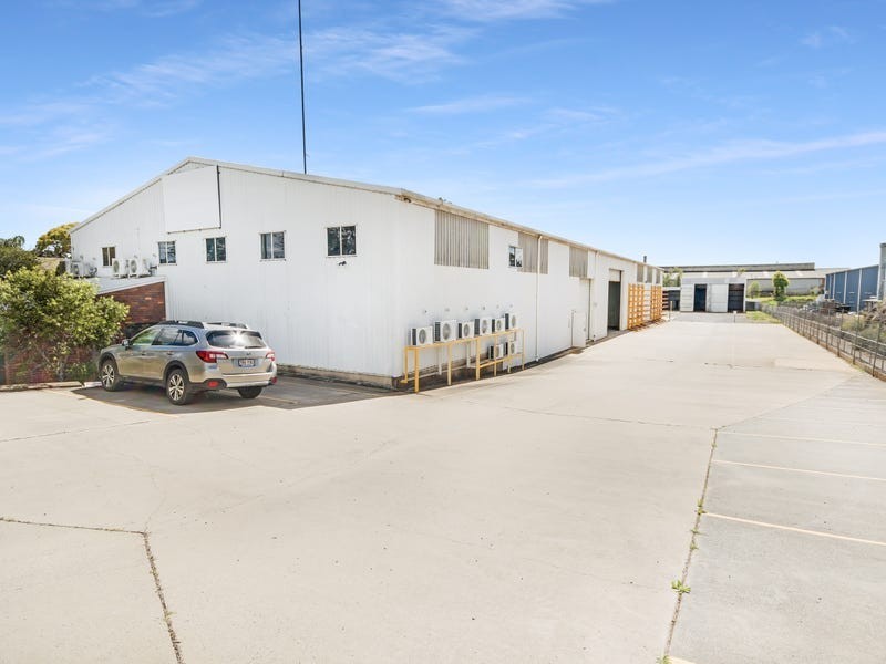 367 Taylor Street, Wilsonton QLD 4350