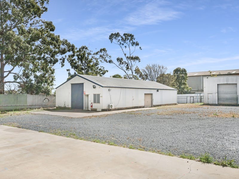 367 Taylor Street, Wilsonton QLD 4350