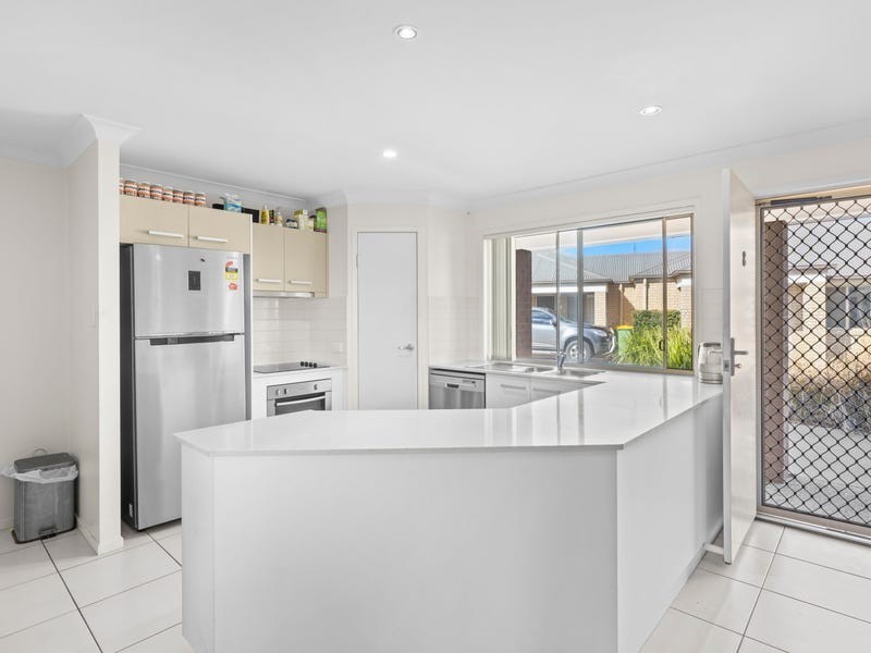 Unit 8/98 Main Street, Westbrook QLD 4350