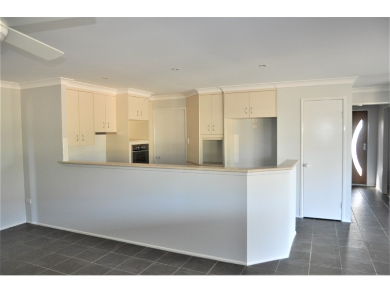 25 Holly Avenue, Cawdor QLD 4352