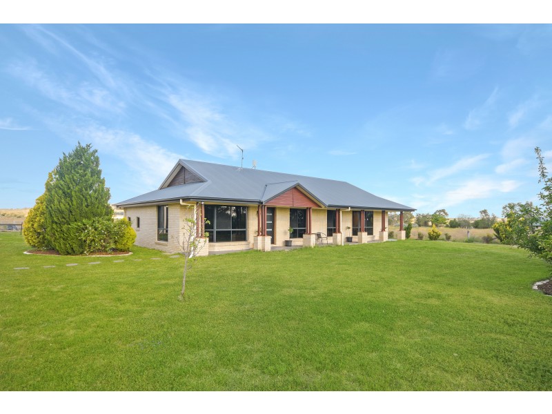 71 Oestreich Road, Wellcamp QLD 4350