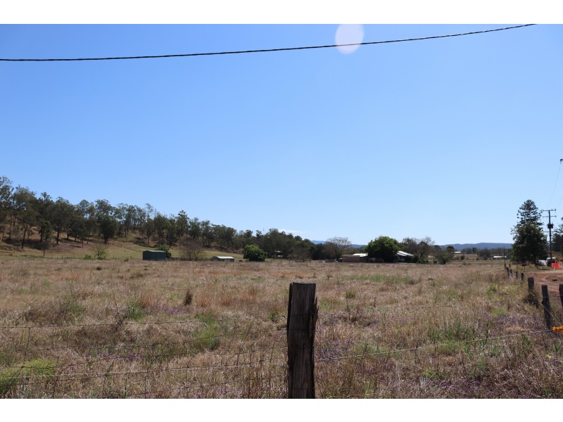 111 Murphys Creek Road, Postmans Ridge QLD 4352