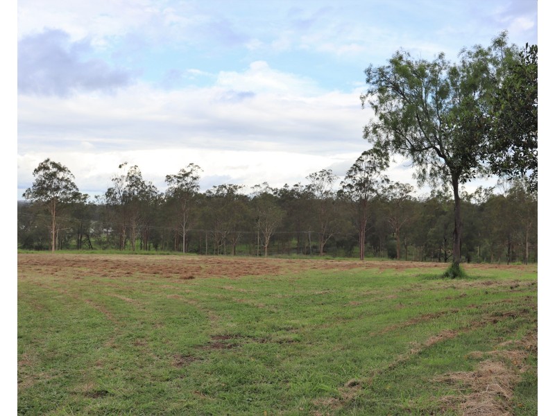 18 Twidales Road, Helidon Spa QLD 4344