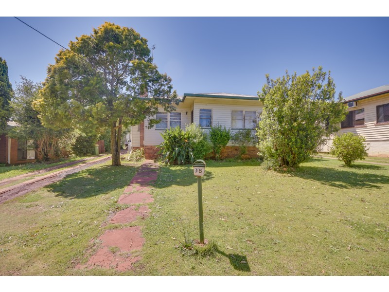 18 Ruthven Street, Harlaxton QLD 4350