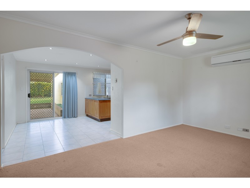 4 Riethmuller Street, Kearneys Spring QLD 4350