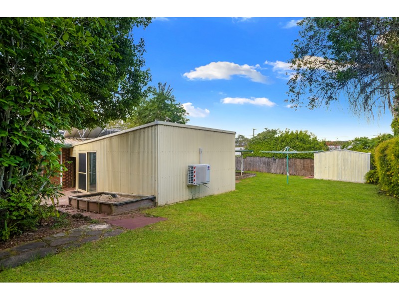 4 Riethmuller Street, Kearneys Spring QLD 4350