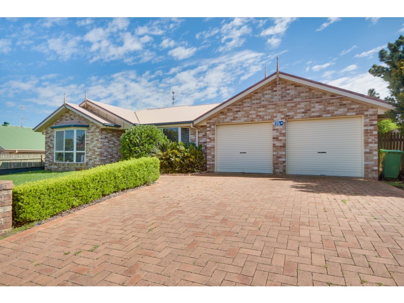 9 Stoneyhurst Court, Glenvale QLD 4350