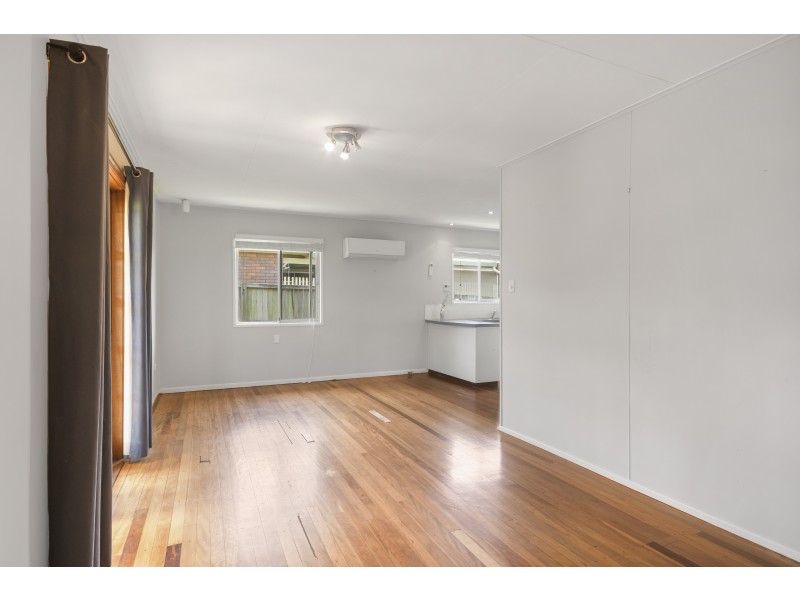 55 Jellicoe Street, Mount Lofty QLD 4350