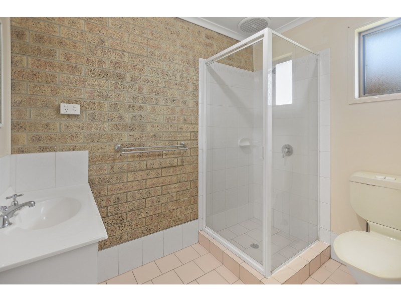 Unit 2/32 Stone Street, Wilsonton QLD 4350
