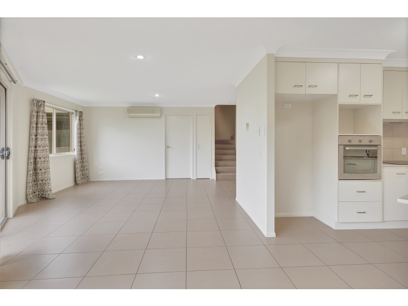 Unit 5/16 Anzac Avenue, Newtown QLD 4350
