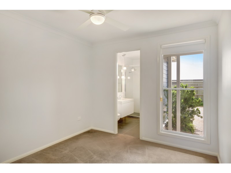 Unit 2/47 South Street, Rangeville QLD 4350