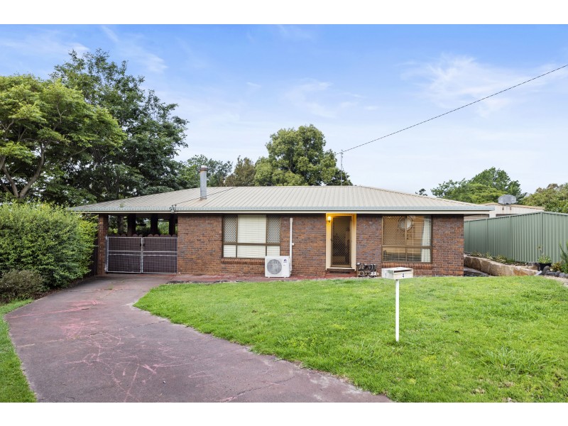 4 Bodega Court, Wilsonton Heights QLD 4350