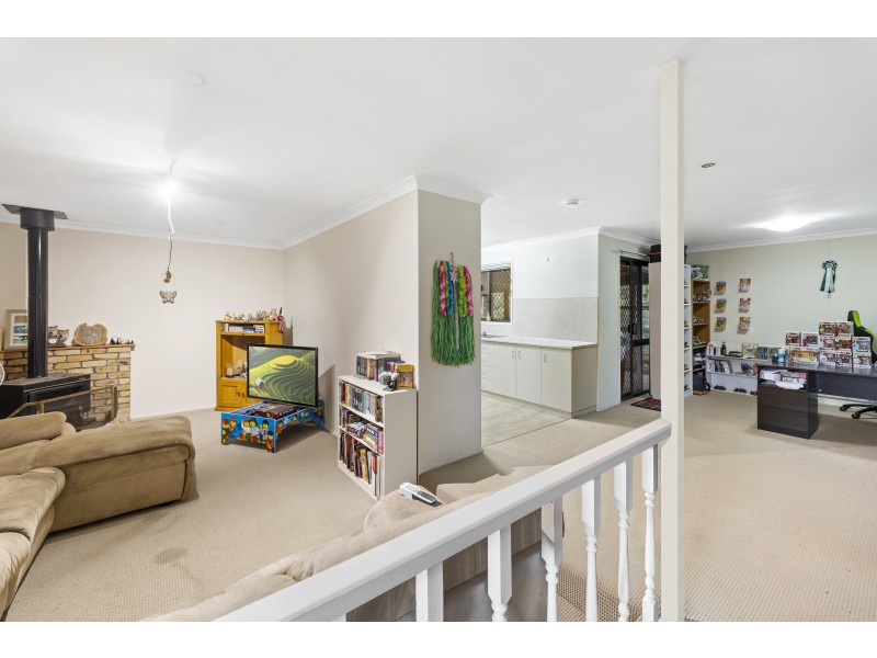 4 Bodega Court, Wilsonton Heights QLD 4350