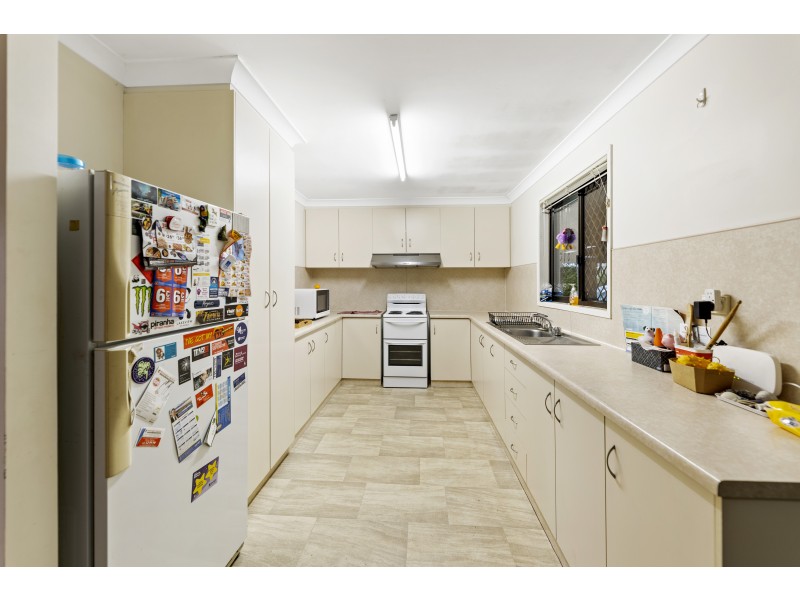 4 Bodega Court, Wilsonton Heights QLD 4350