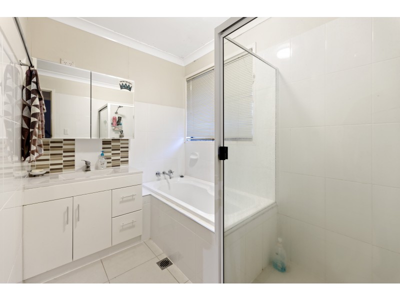 4 Bodega Court, Wilsonton Heights QLD 4350