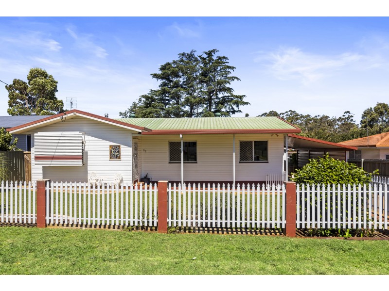 30 McCafferty Street, Wilsonton QLD 4350