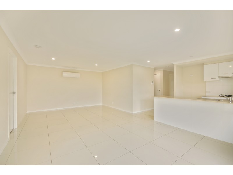 Unit 1/45 Mia Street, Wyreema QLD 4352