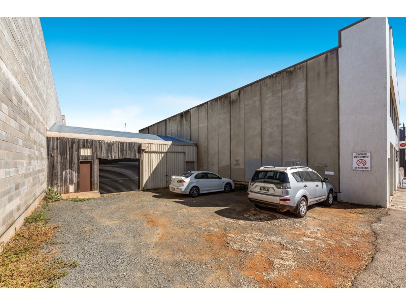 Rear Shed/576  Ruthven Street, Toowoomba City QLD 4350