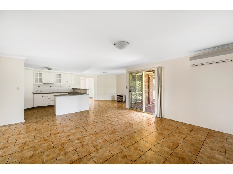 20 Menzies Street, Middle Ridge QLD 4350