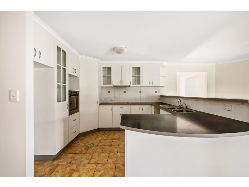 20 Menzies Street, Middle Ridge QLD 4350