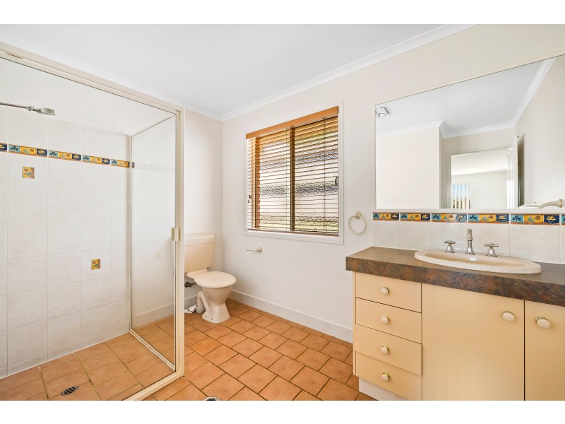 20 Menzies Street, Middle Ridge QLD 4350