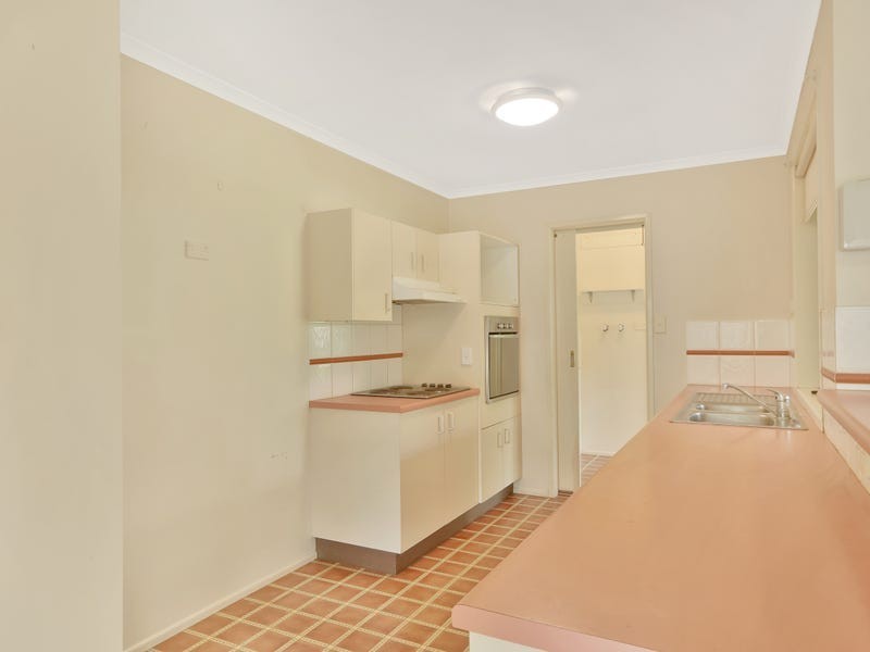6 Shamrock Court, Middle Ridge QLD 4350