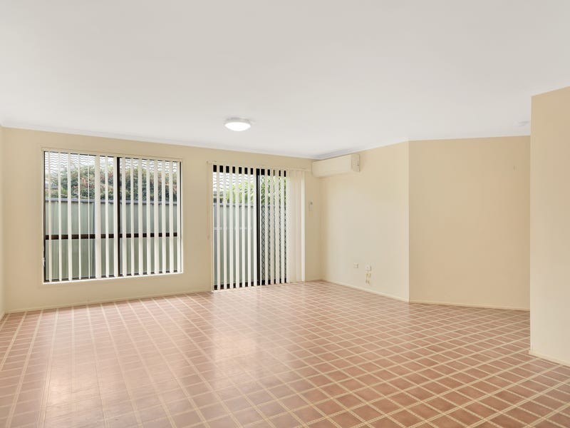 6 Shamrock Court, Middle Ridge QLD 4350