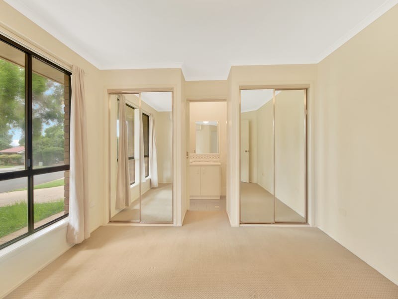 6 Shamrock Court, Middle Ridge QLD 4350