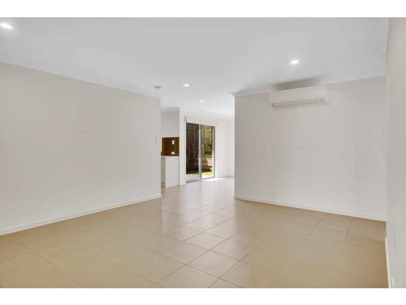 Unit 1/21 Mcinnes Crescent, Glenvale QLD 4350