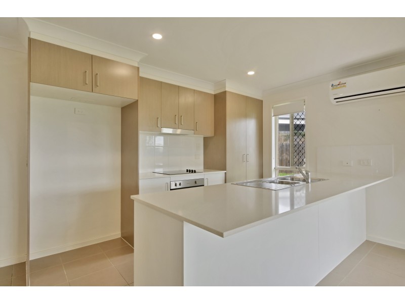 10 Templeton Court, Westbrook QLD 4350