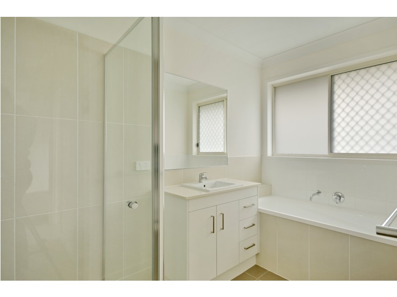 10 Templeton Court, Westbrook QLD 4350