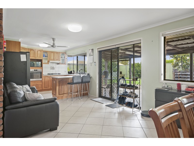 2 Matthews Street, Harristown QLD 4350