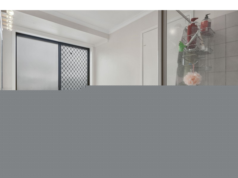 2 Matthews Street, Harristown QLD 4350