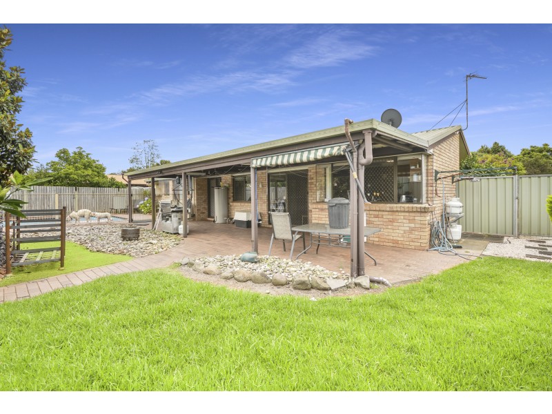 2 Matthews Street, Harristown QLD 4350