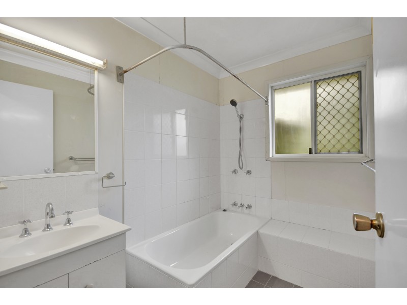 23 Postle Street, Darling Heights QLD 4350