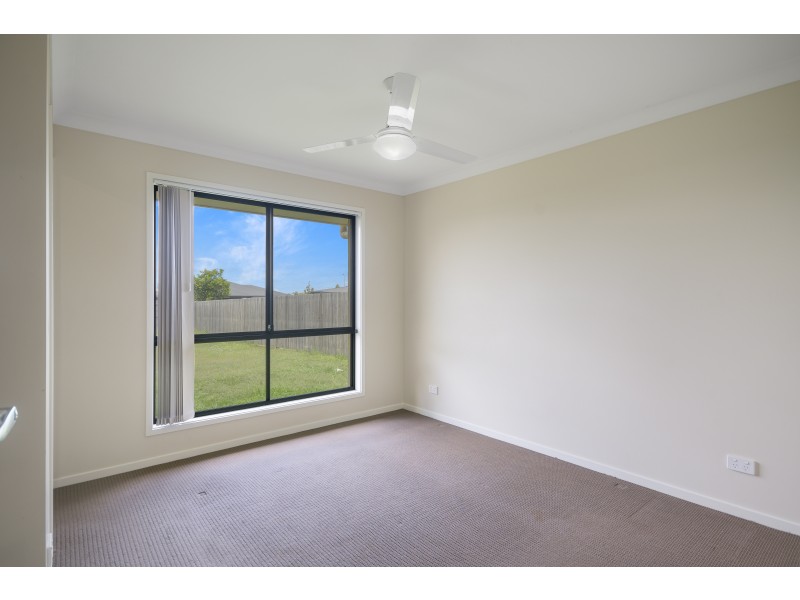Unit 2/25 Weebah Place, Cambooya QLD 4358