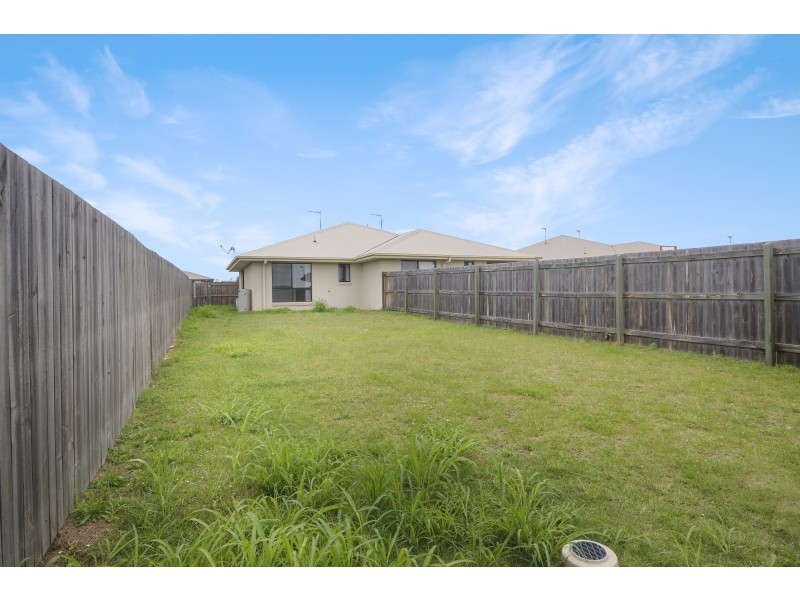 Unit 2/25 Weebah Place, Cambooya QLD 4358