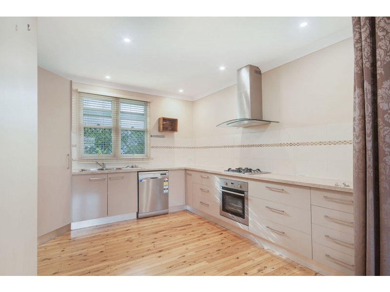 210A Campbell Street, Newtown QLD 4350