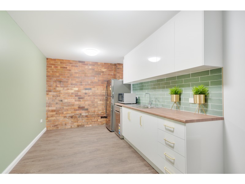Suite 3 /104-106 Russell Street, Toowoomba City QLD 4350