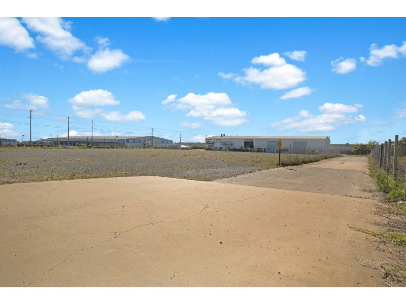 526 Boundary Street, Wilsonton QLD 4350