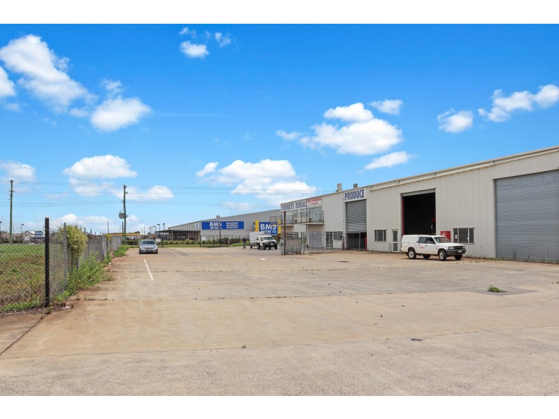 526 Boundary Street, Wilsonton QLD 4350