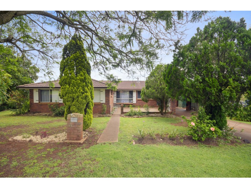 7 Arlaw Street, Centenary Heights QLD 4350