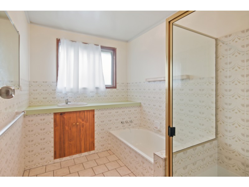 7 Arlaw Street, Centenary Heights QLD 4350