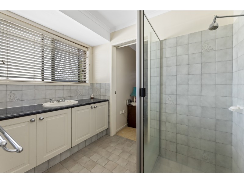 Unit 1/183 Alderley Street, Centenary Heights QLD 4350