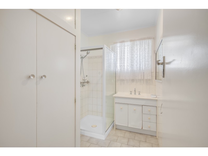 25 Hursley Road, Newtown QLD 4350